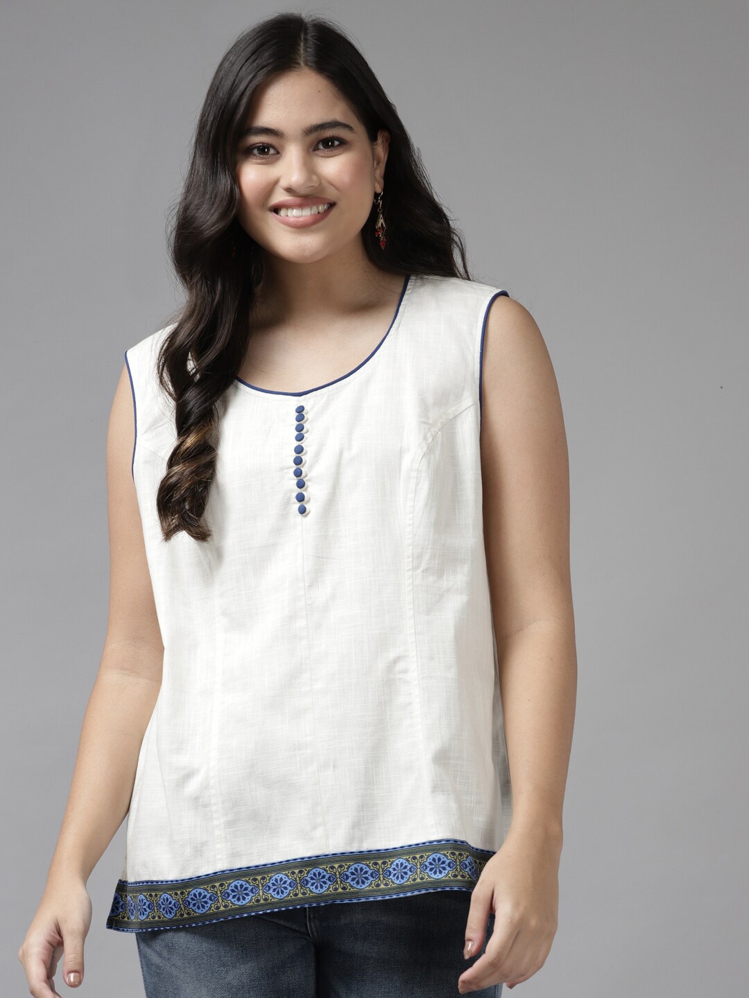 

BAESD Round Neck Regular Top, Cream