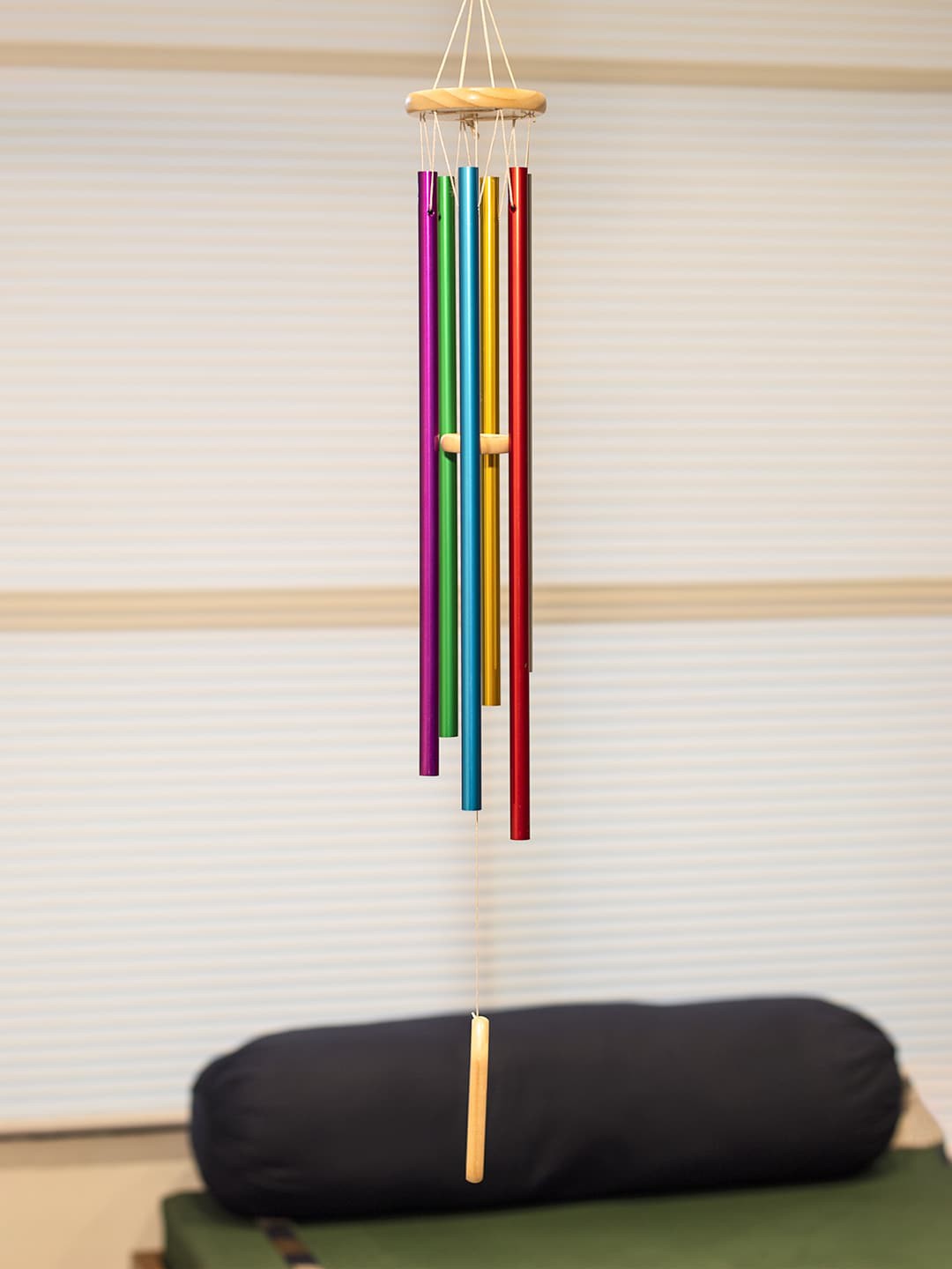 

Market99 Unique Red & Yellow Decorative Wind Chime
