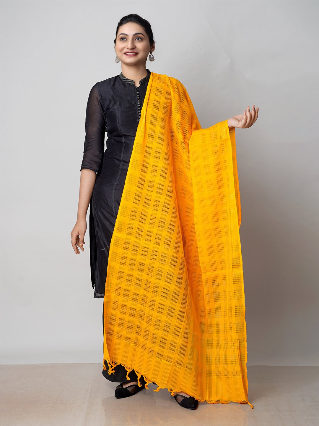 

Unnati Silks Checked Pure Cotton Dupatta With Zari, Yellow