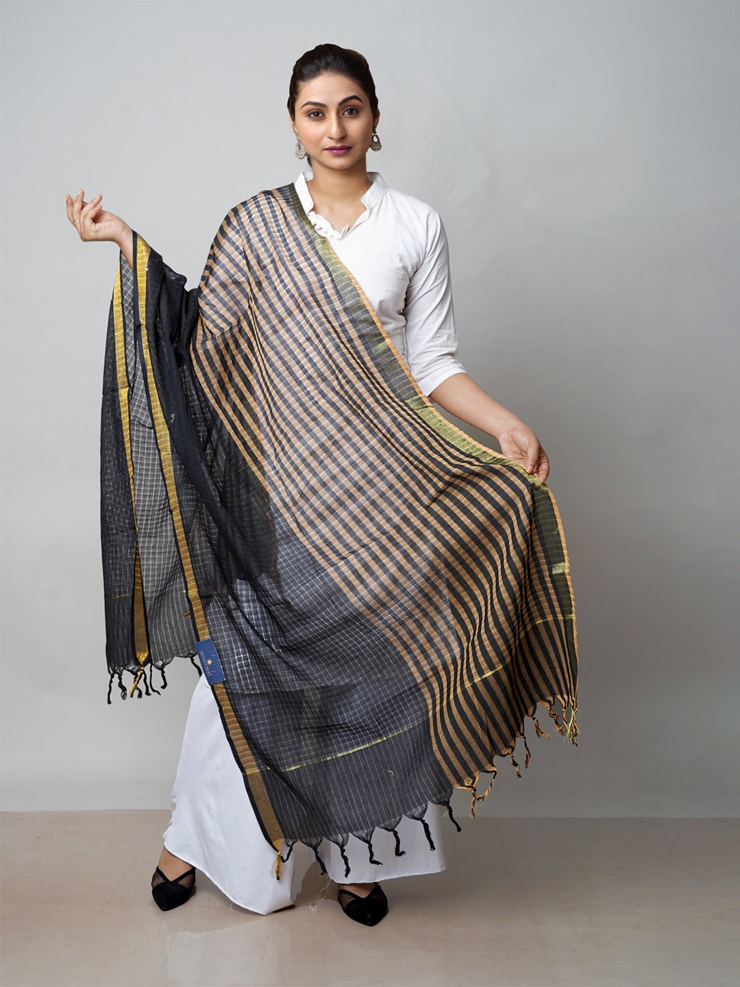 

Unnati Silks Striped Pure Cotton Dupatta with Zari, Black