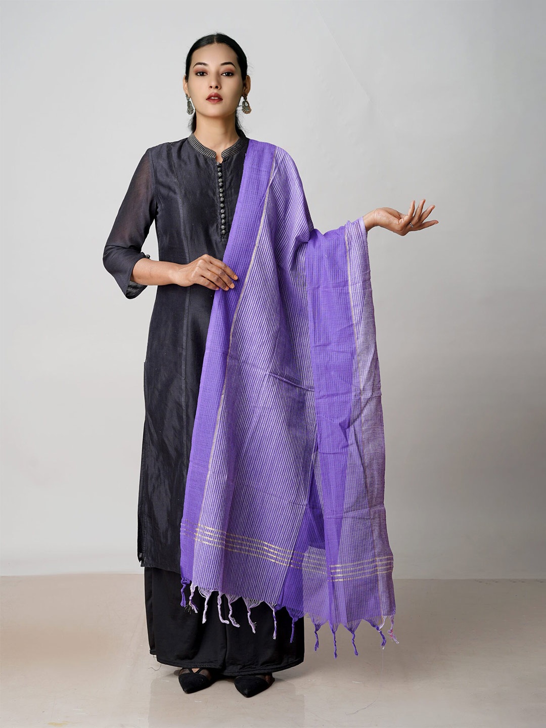 

Unnati Silks Striped Zari Mangalgiri Pure Cotton Dupatta, Violet