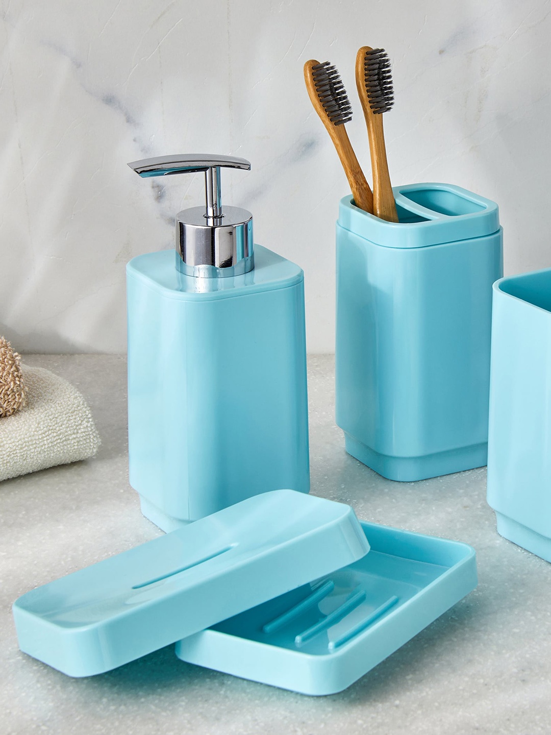 

Home Centre Mekong Thrifty Blue Plastic Toothbrush Holder
