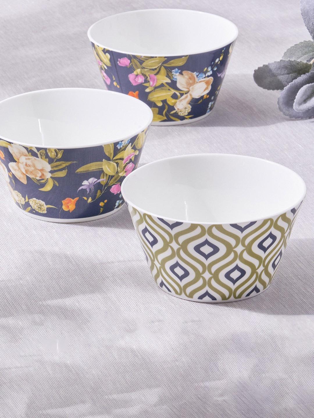 

Home Centre Mandarin White & Blue 3 Pieces Printed Emily Bowls - 470ml each