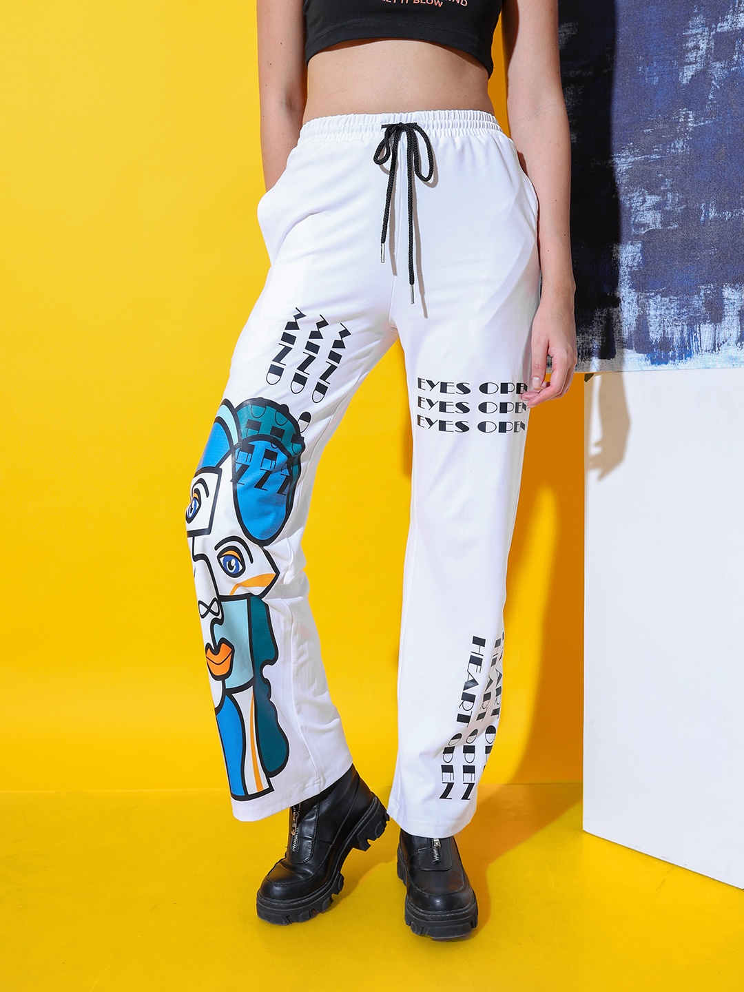 

Stylecast X Hersheinbox Women Straight Fit Trousers, White
