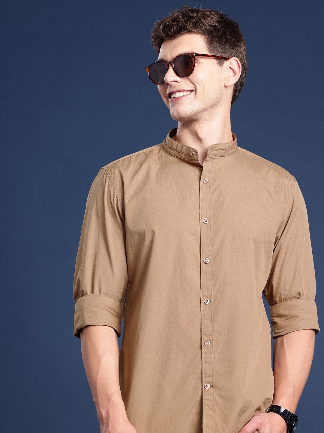 

Mast & Harbour Solid Pure Cotton Casual Shirt, Brown