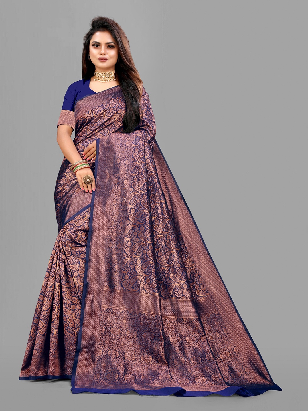 

eshami Ethnic Motifs Woven Design Zari Saree, Navy blue