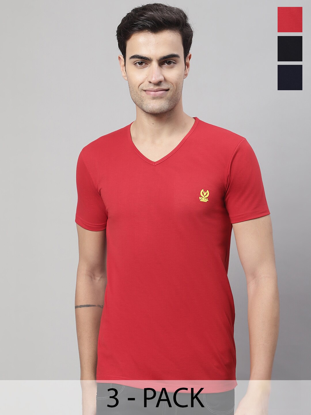 

MACK JONNEY Pack of 3 V-Neck Cotton T-shirts, Red