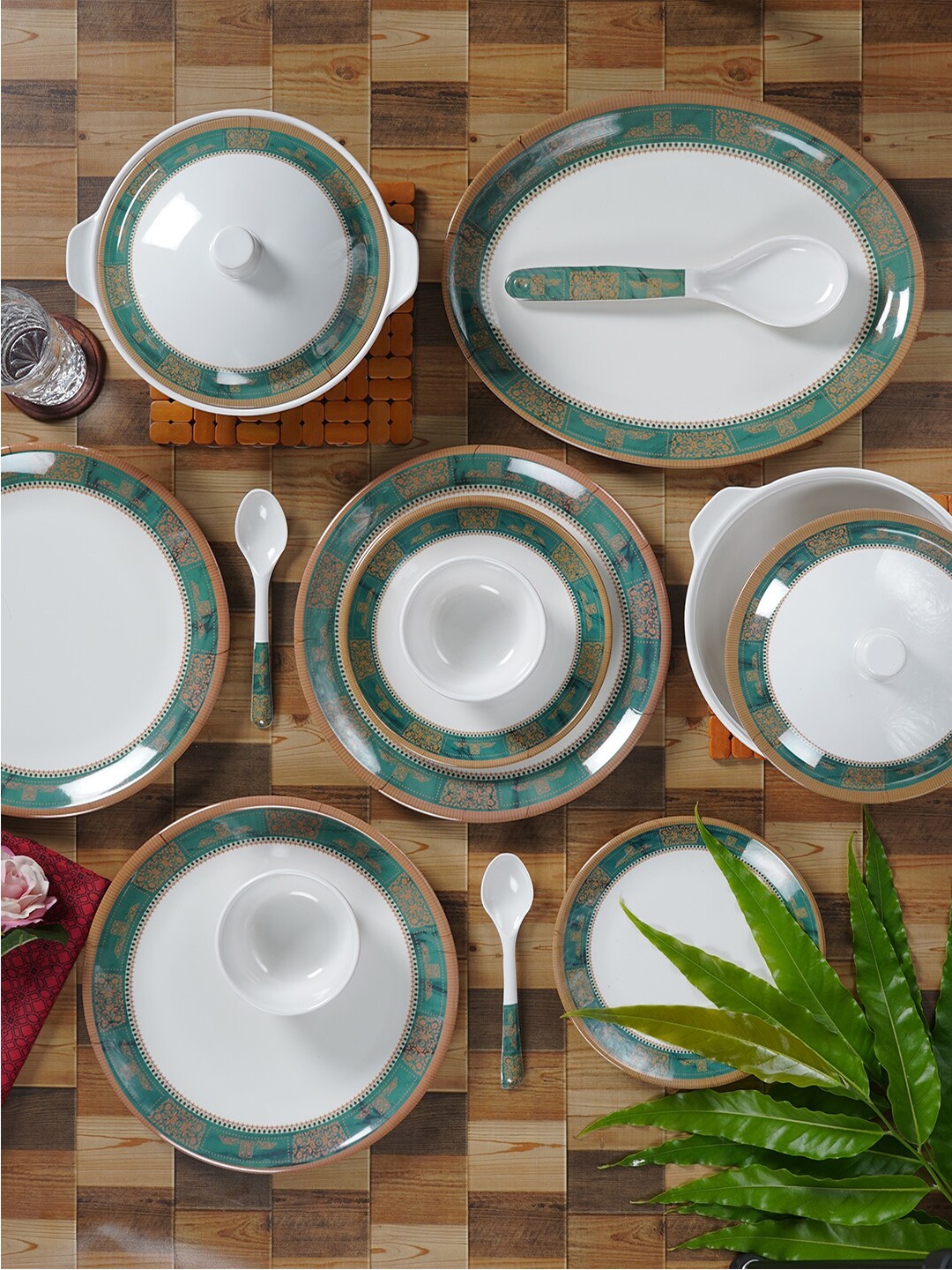 

CDI White & Green 40-Pieces Ethnic Motifs Printed Melamine Glossy Dinner Set
