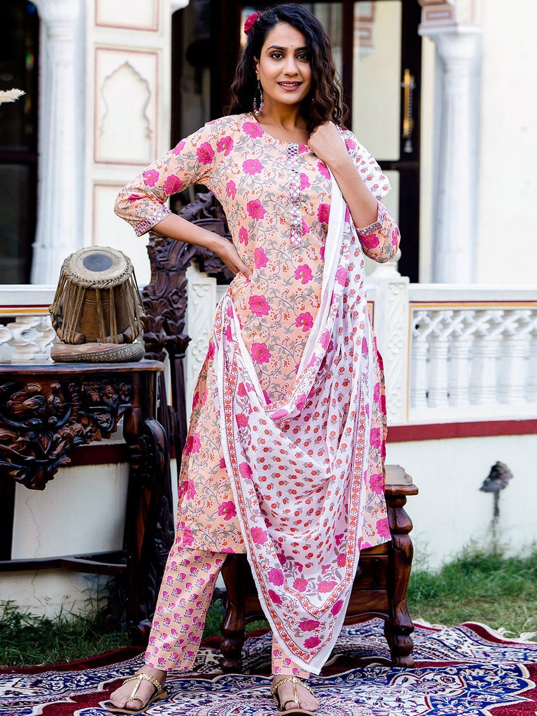 

FERANOID Floral Printed Pure Cotton Kurta With Trousers & Dupatta, Cream
