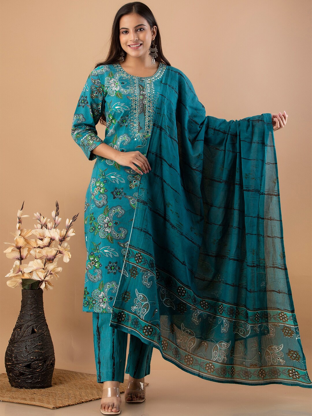 

FERANOID Floral Printed Pure Cotton Straight Kurta & Trousers With Dupatta, Teal