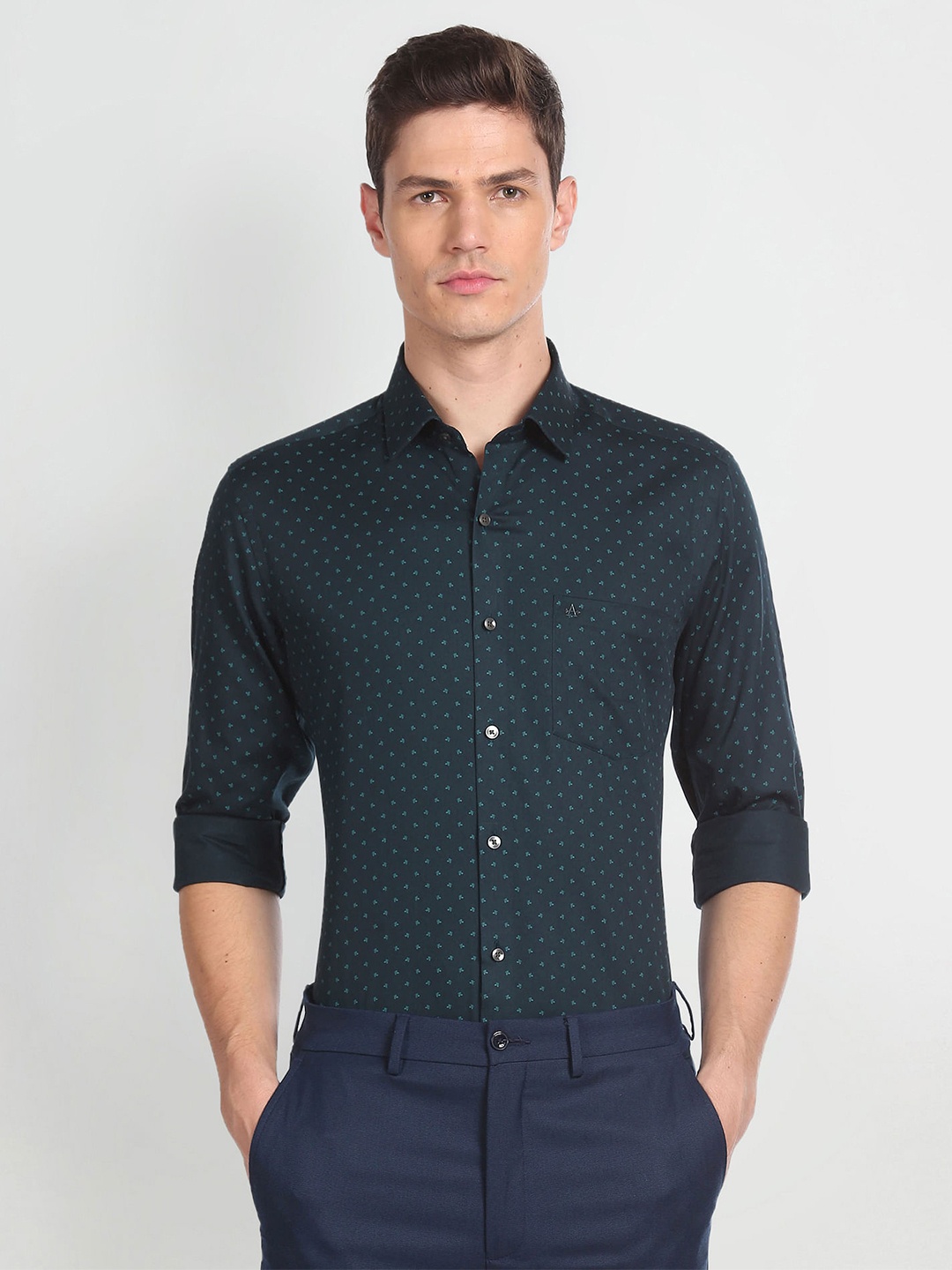 

Arrow Micro Ditsy Self Design Slim Fit Pure Cotton Casual Shirt, Green