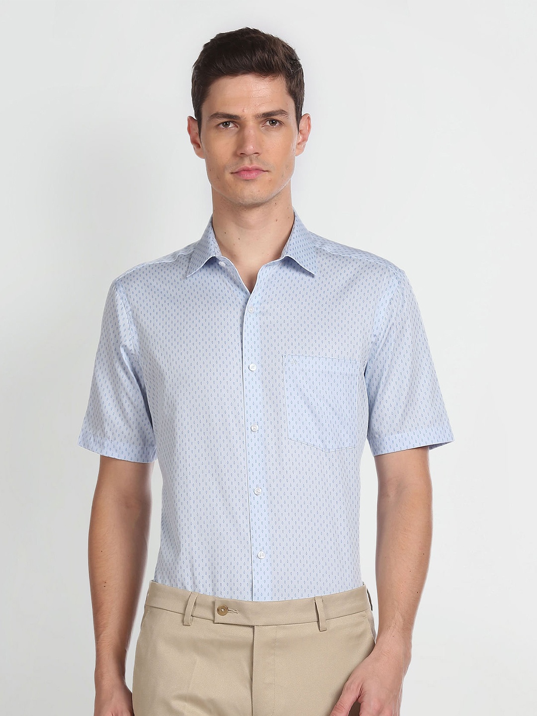 

Arrow Slim Fit Opaque Micro Ditsy Printed Pure Cotton Casual Shirt, Blue