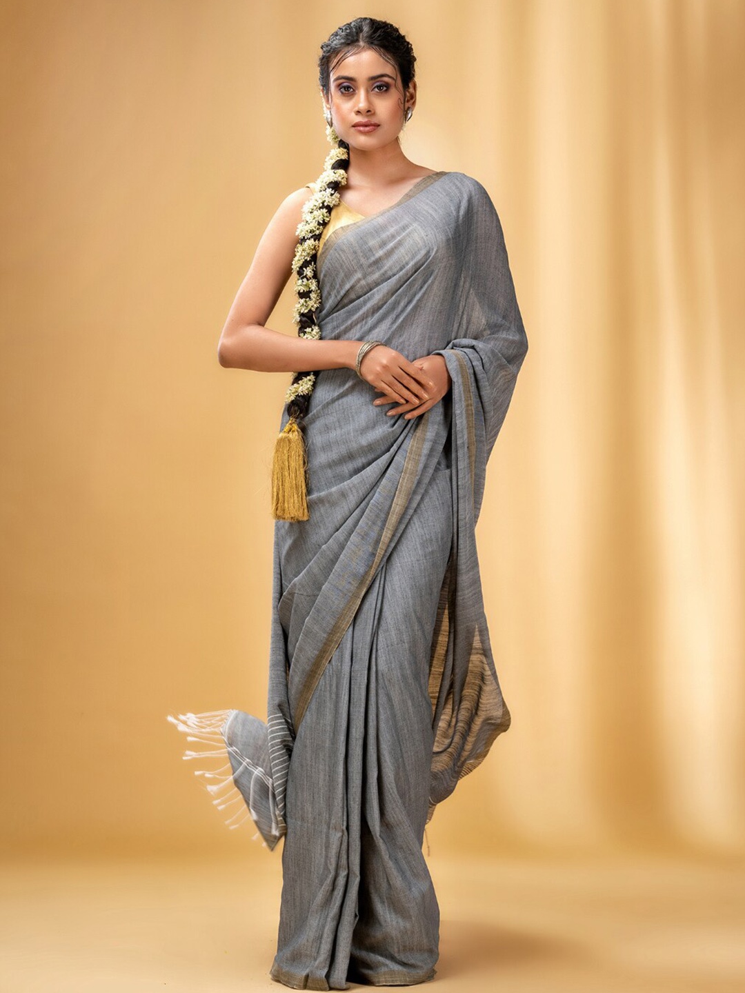 

Charukriti Zari Pure Cotton Saree, Grey
