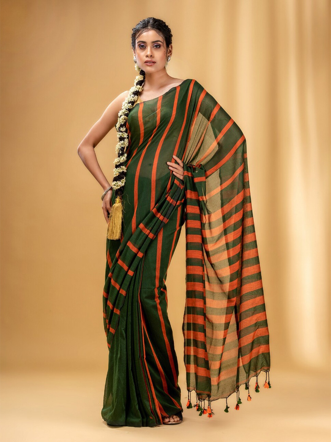 

Charukriti Striped Pure Cotton Saree, Green