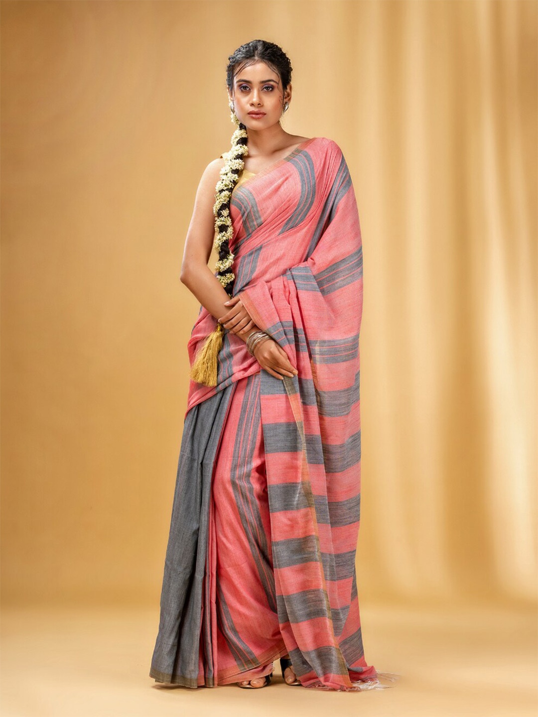 

Charukriti Striped Pure Cotton Saree, Grey