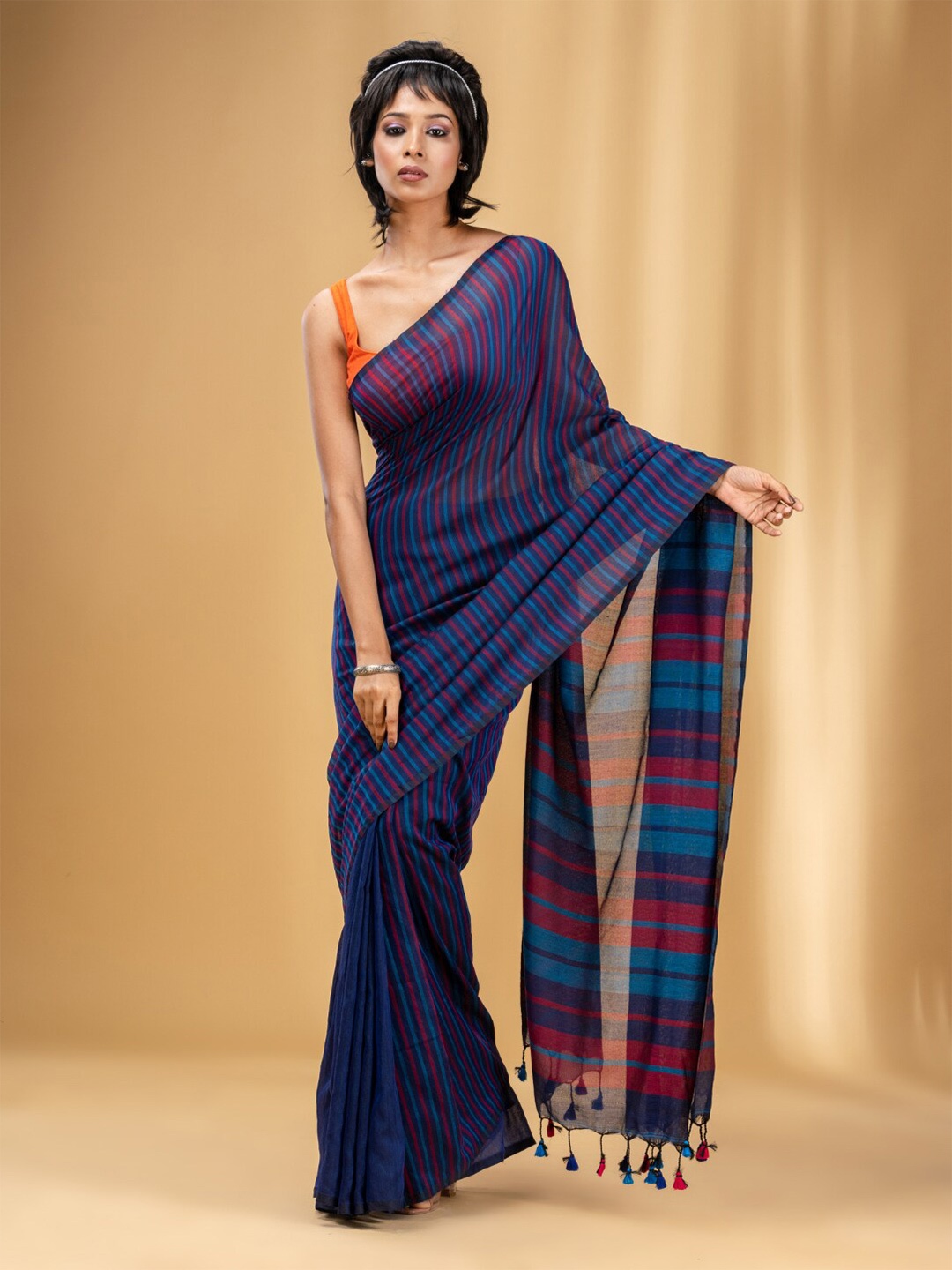 

Charukriti Striped Pure Cotton Saree, Blue