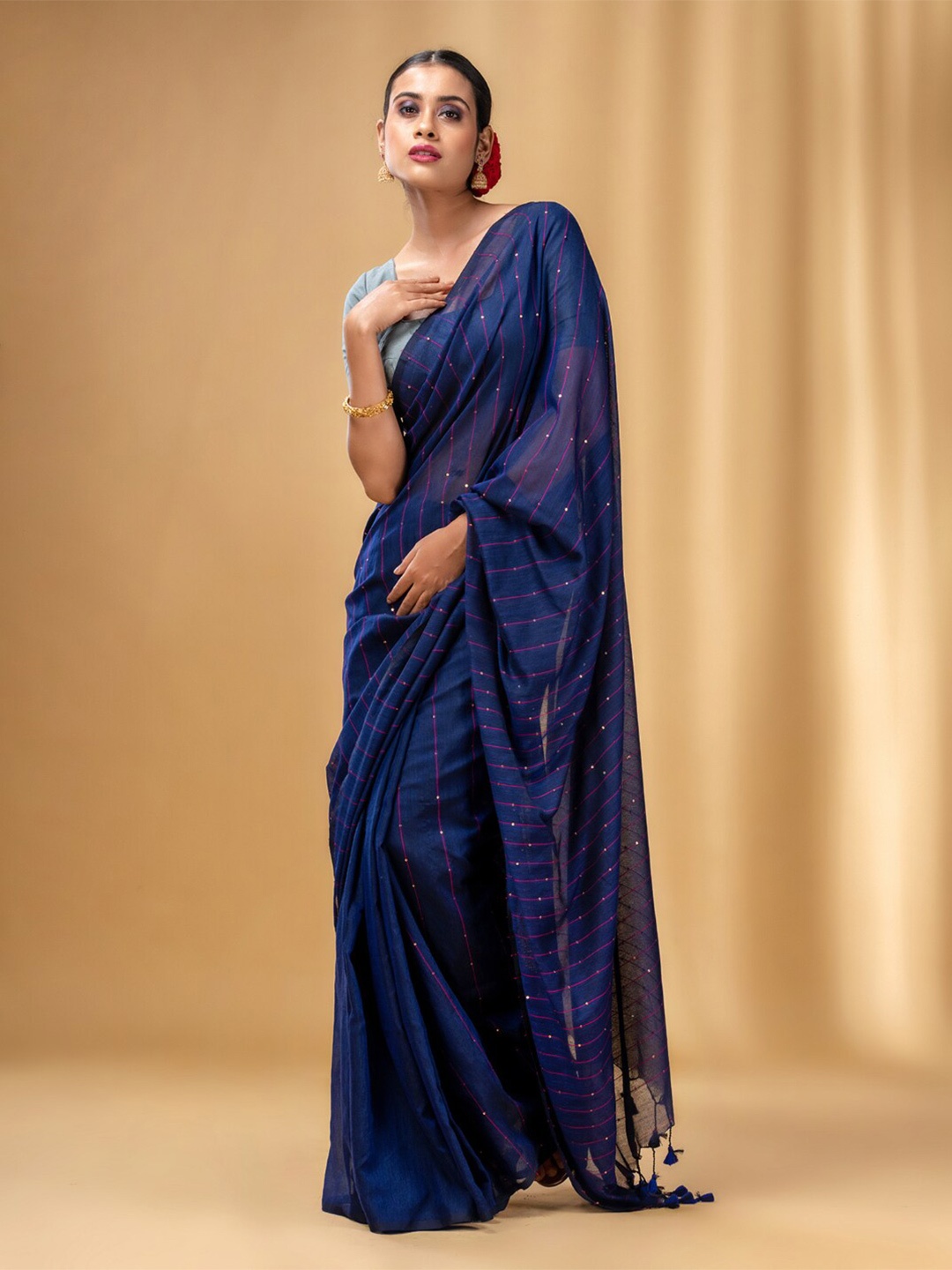 

Charukriti Embellished Sequinned Pure Cotton Saree, Navy blue