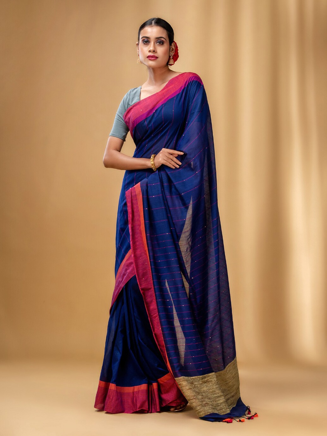 

Charukriti Embellished Sequinned Pure Cotton Saree, Blue