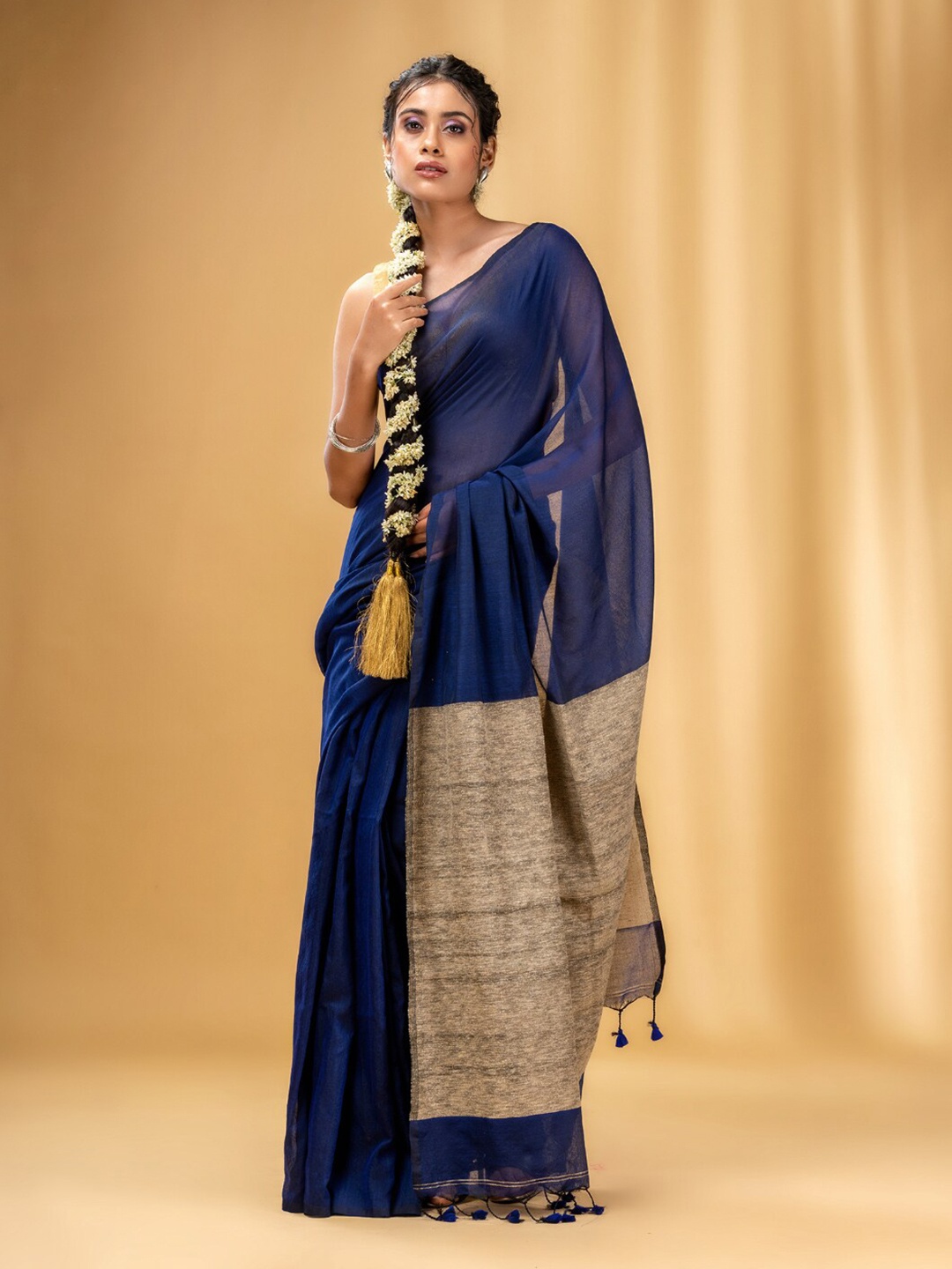 

Charukriti Pure Cotton Saree, Navy blue