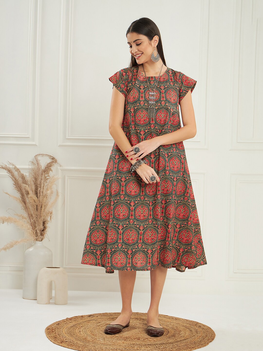 

InWeave Ethnic Motifs Printed A-Line Midi Dress, Green
