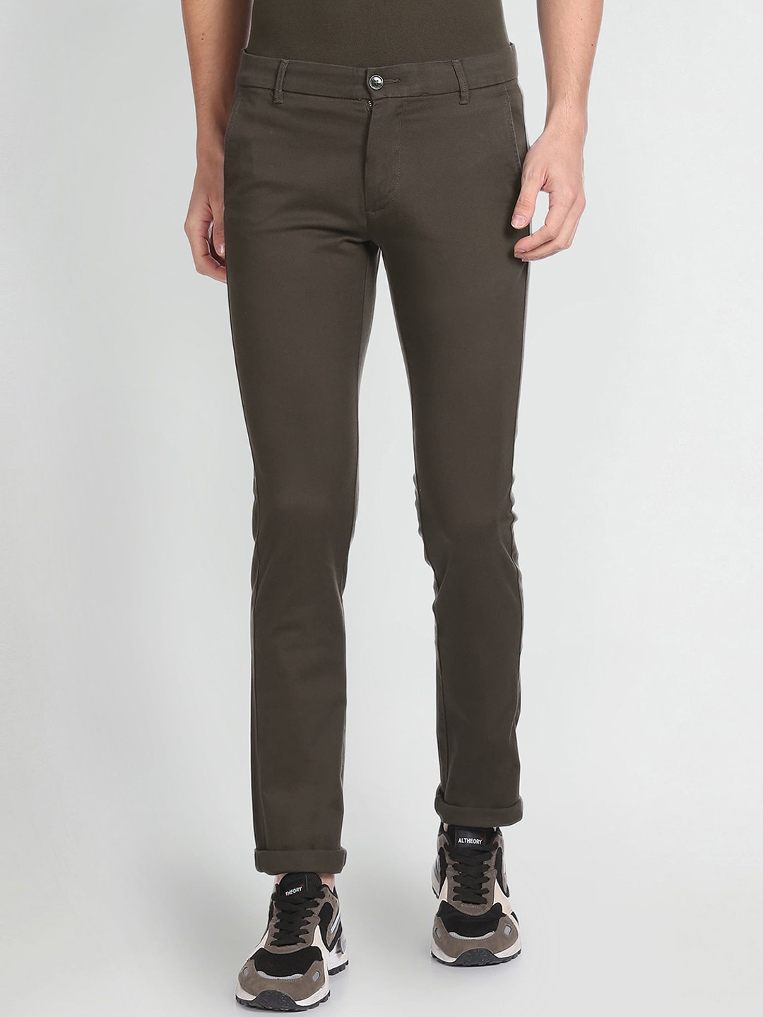 

Arrow Sport Men Slim Fit Low-Rise Trousers, Green