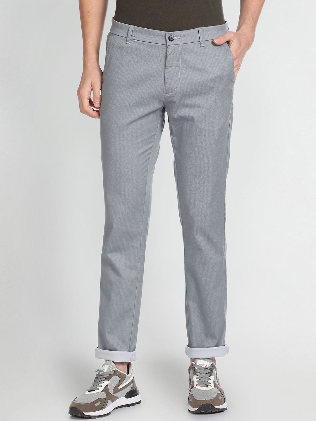 

Arrow Sport Men Slim Fit Plain Flat-Front Low-Rise Trousers, Blue