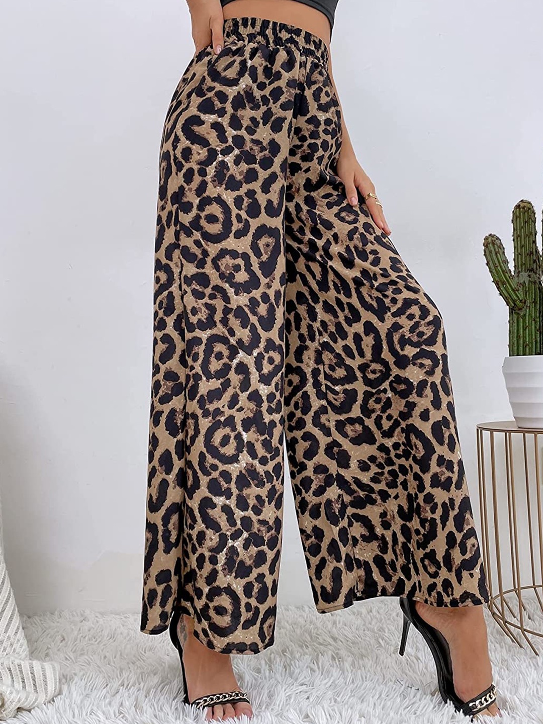 

Wuxi Women Animal Printed Relaxed Flared Easy Wash Trousers, Brown