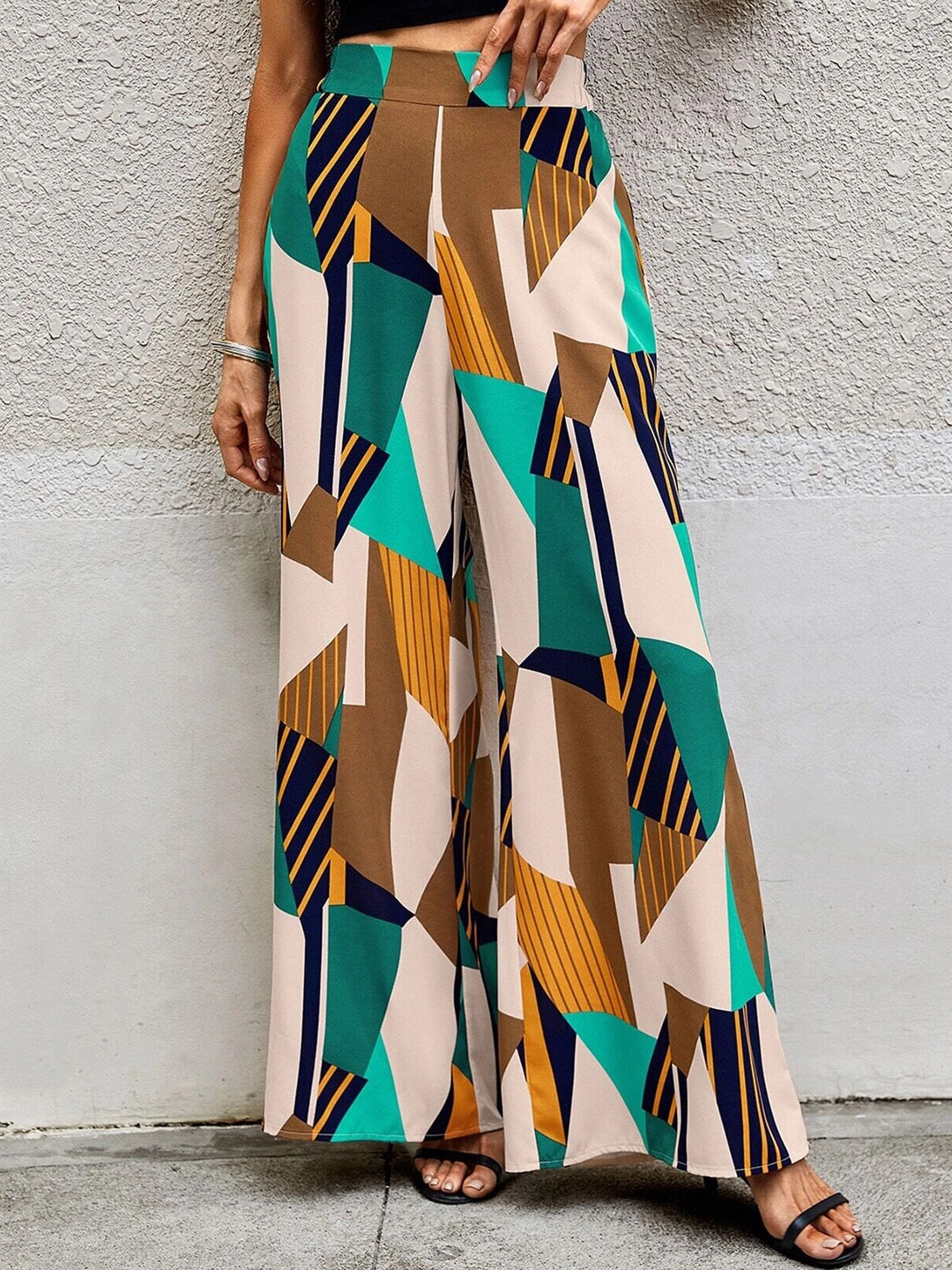 

Wuxi Women Geometric Printed Relaxed Flared Easy Wash Trousers, Teal