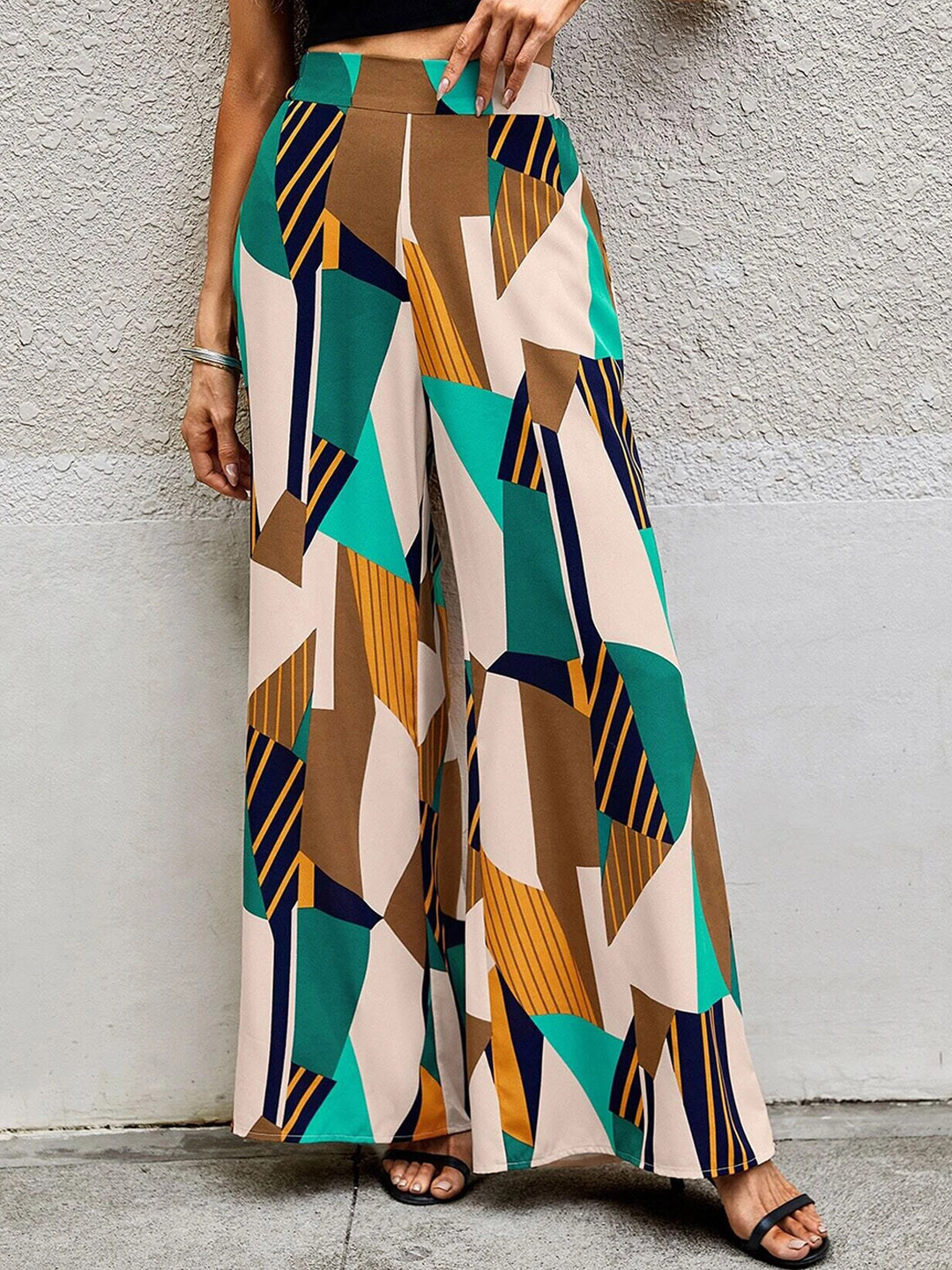 

Wuxi Women Geometric Printed Flared Palazzos, Teal