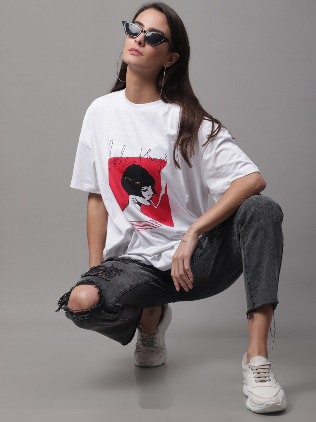 

DressBerry White Graphic Printed Drop-Shoulder Sleeves Cotton Loose T-shirt