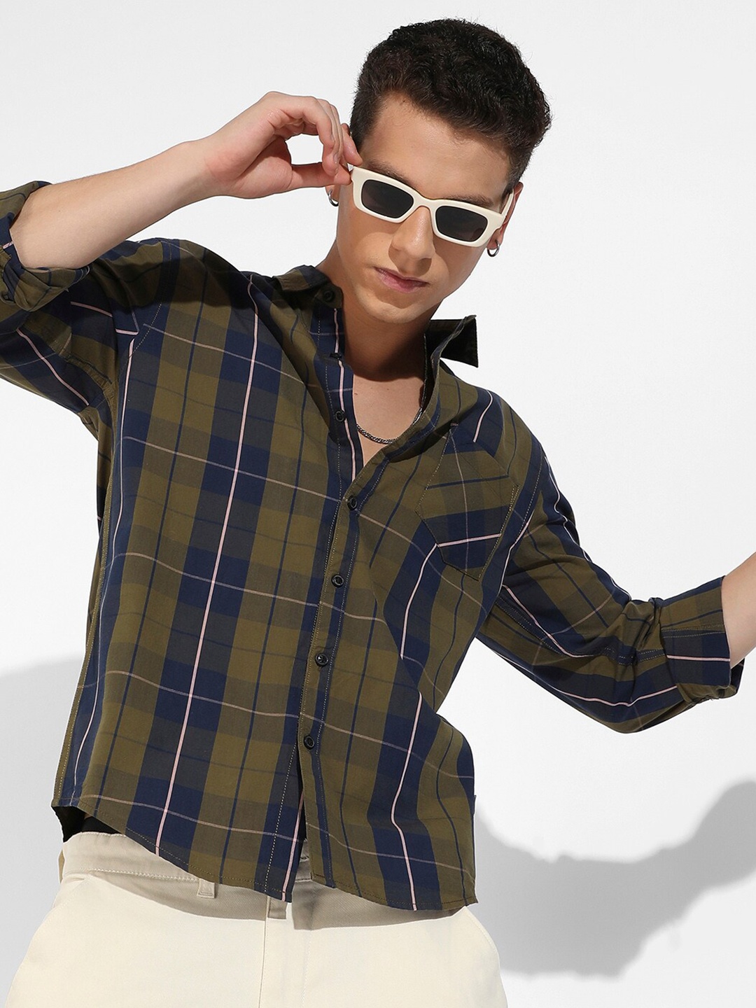 

Campus Sutra Olive Green Classic Tartan Checked Cotton Casual Shirt