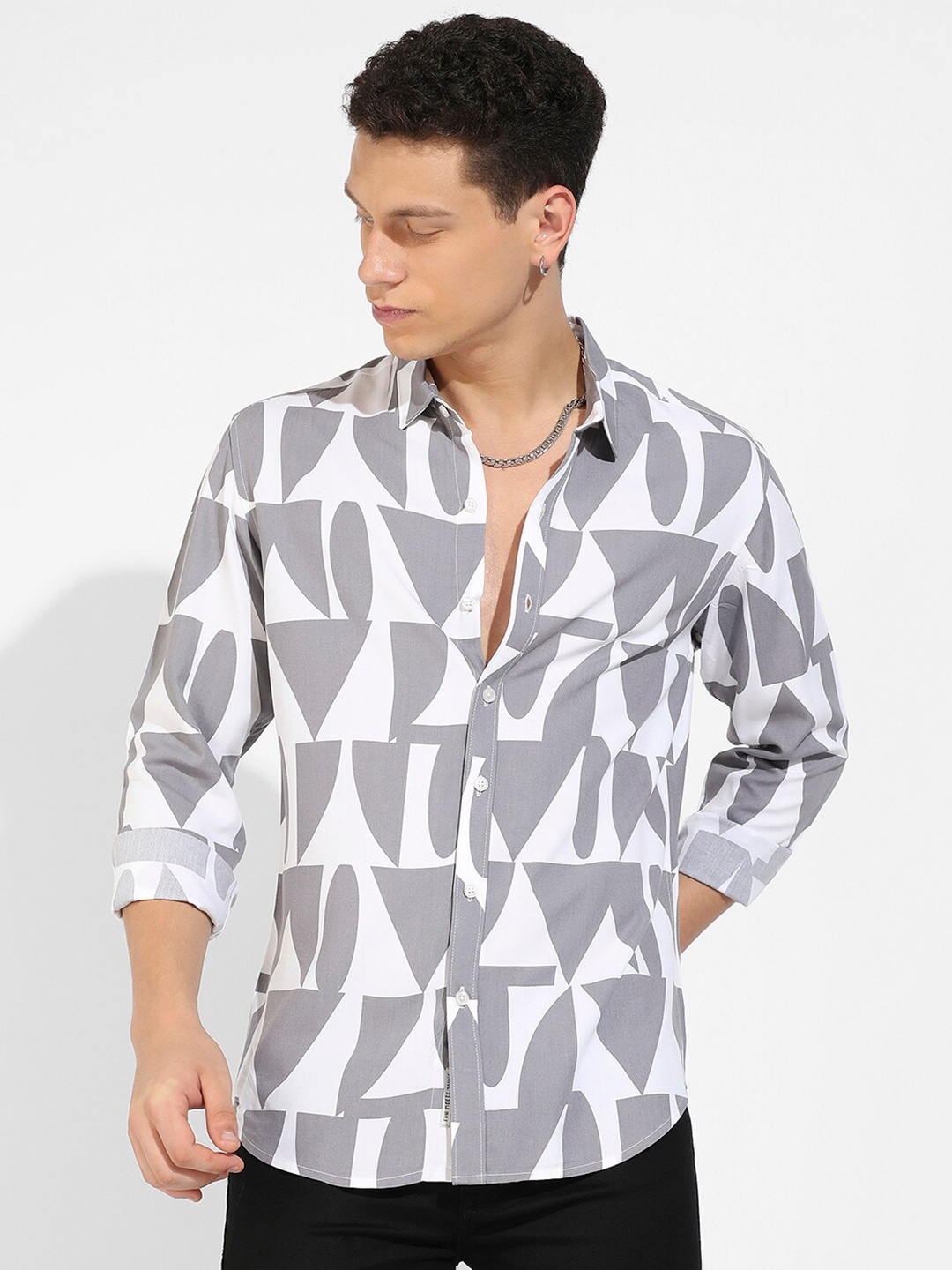 Campus Sutra Grey Classic Abstract Printed Casual Shirt