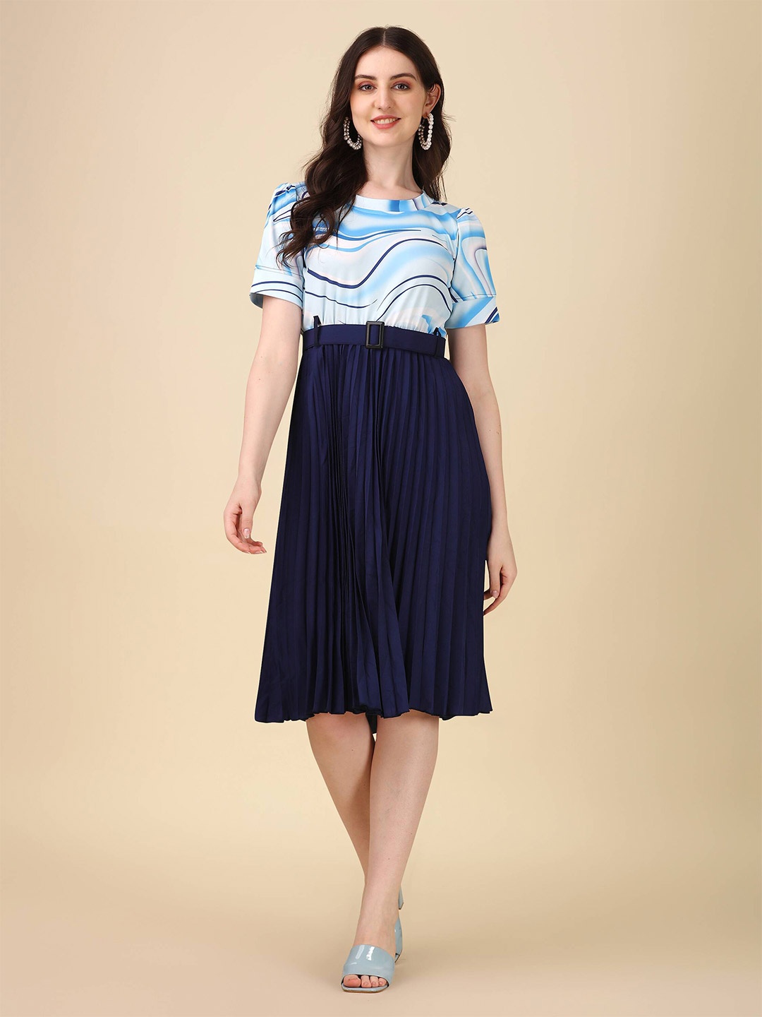 

Paralians Abstract Printed Round Neck Fit & Flare Dress, Blue