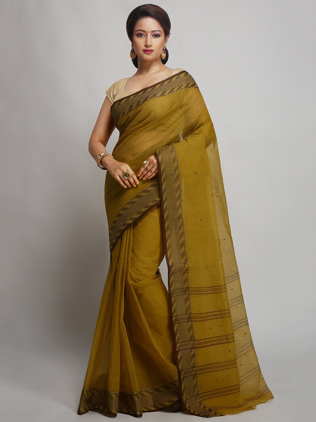 

WoodenTant Pure Cotton Taant Saree, Mustard