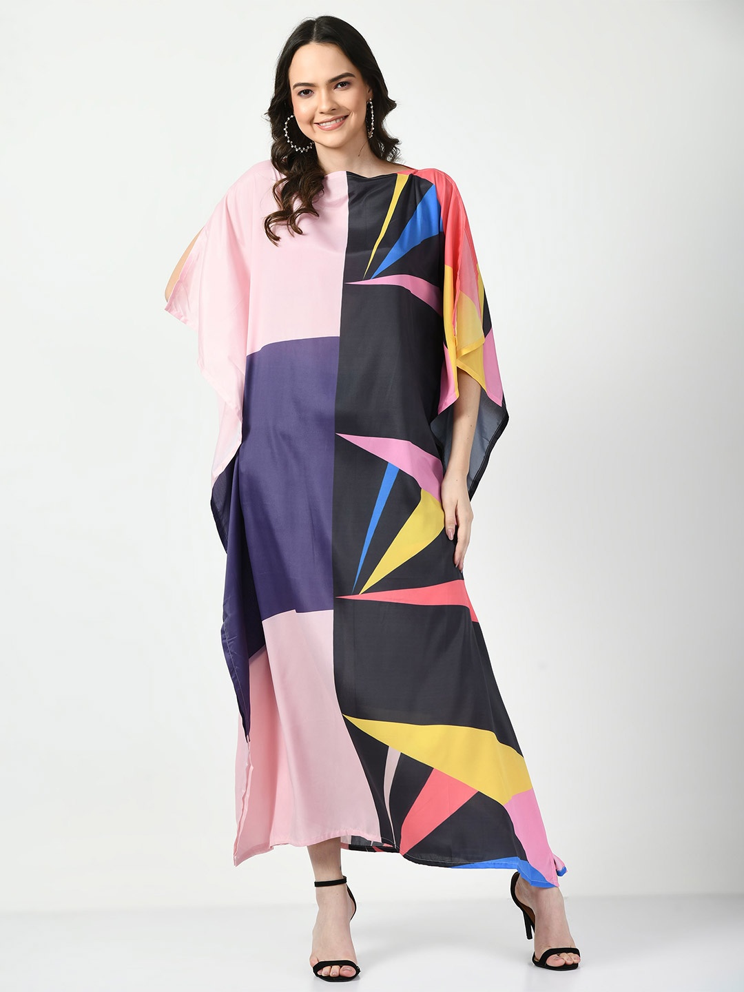 

Navvi Colourblocked Kimono Sleeves Satin Kaftan Maxi Dress, Pink