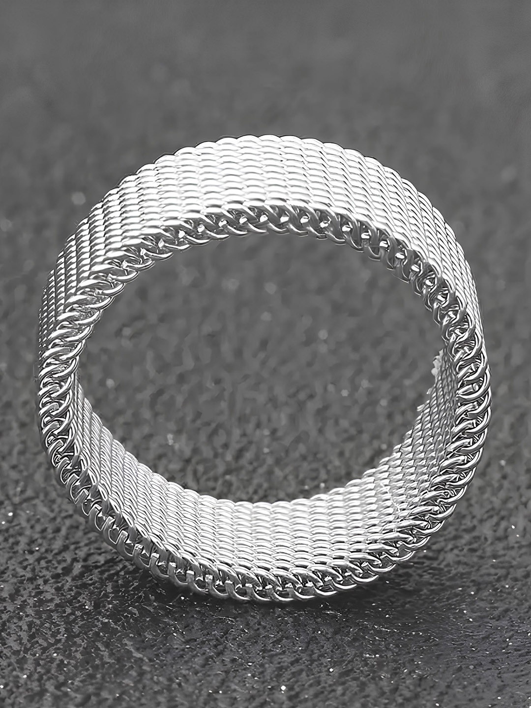 

KARISHMA KREATIONS Silver-Plated Mesh Finger Ring