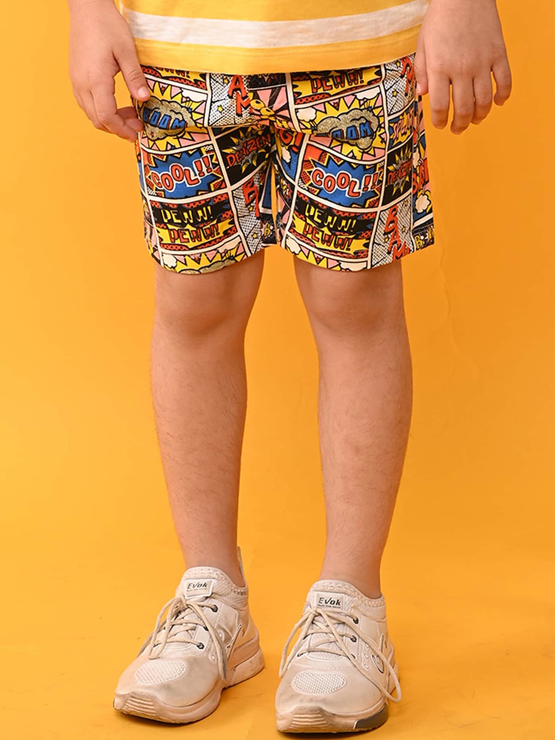 

Anthrilo Boys Graphic Printed Cotton Shorts, Off white