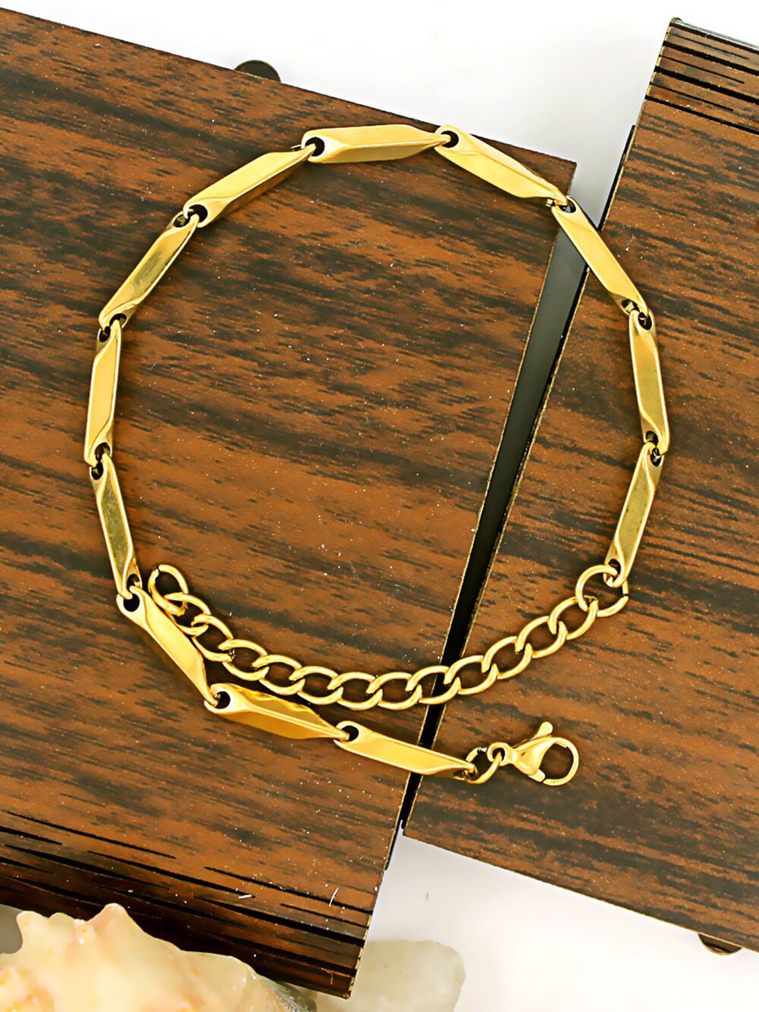 

NAKABH Men Set Of 2 Gold-Plated Link Bracelet