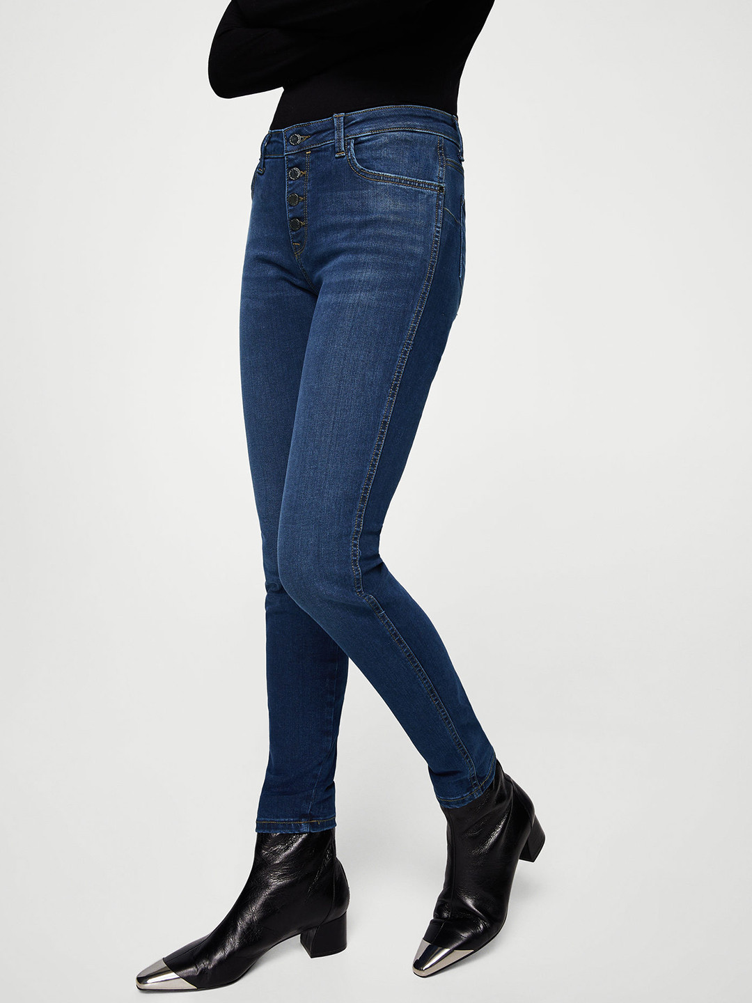 

MANGO Women Blue Mid-Rise Clean Look Stretchable Jeans