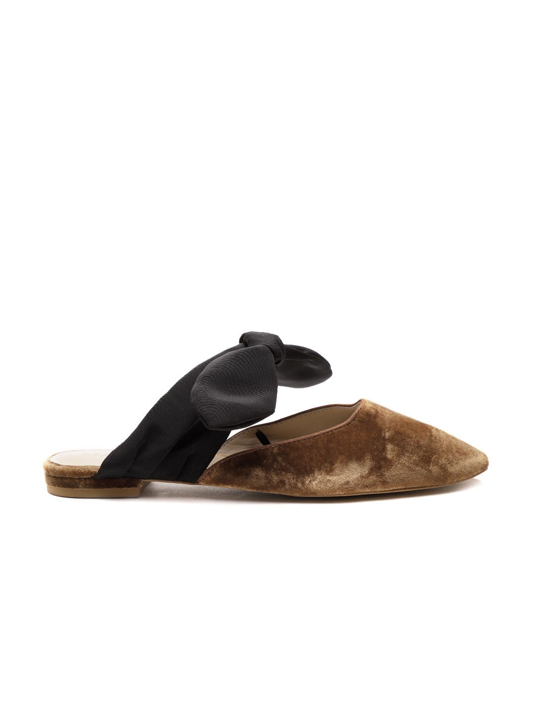 

MANGO Women Brown & Black Colourblocked Velvet Flats