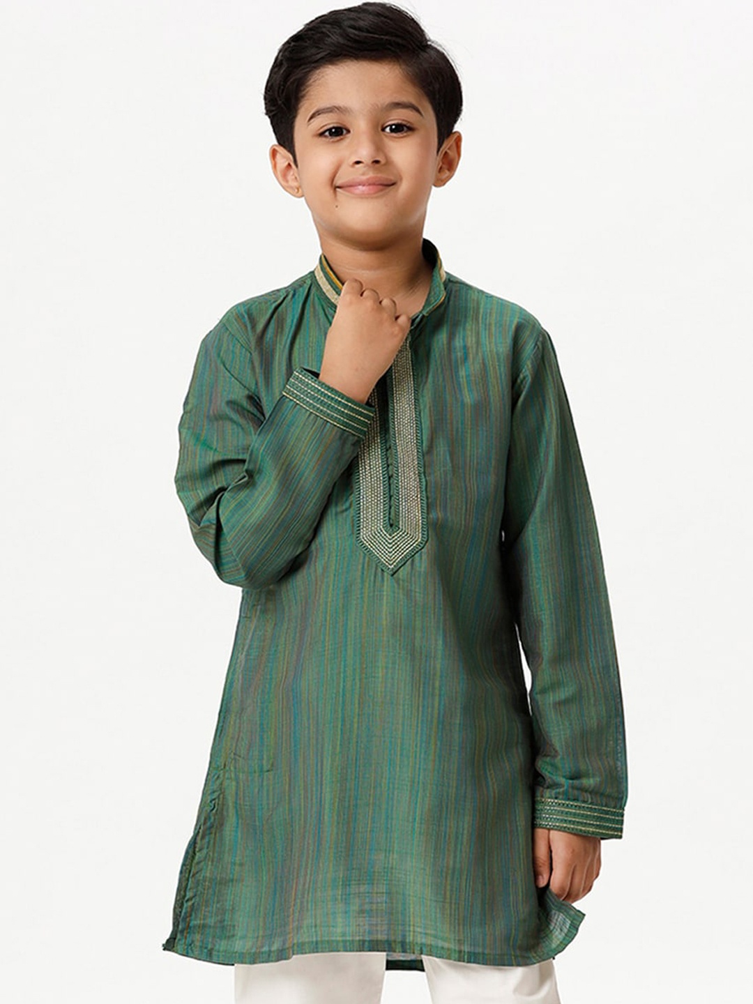 

Ramraj Boys Mandarin Collar Thread Work Straight Kurta, Green