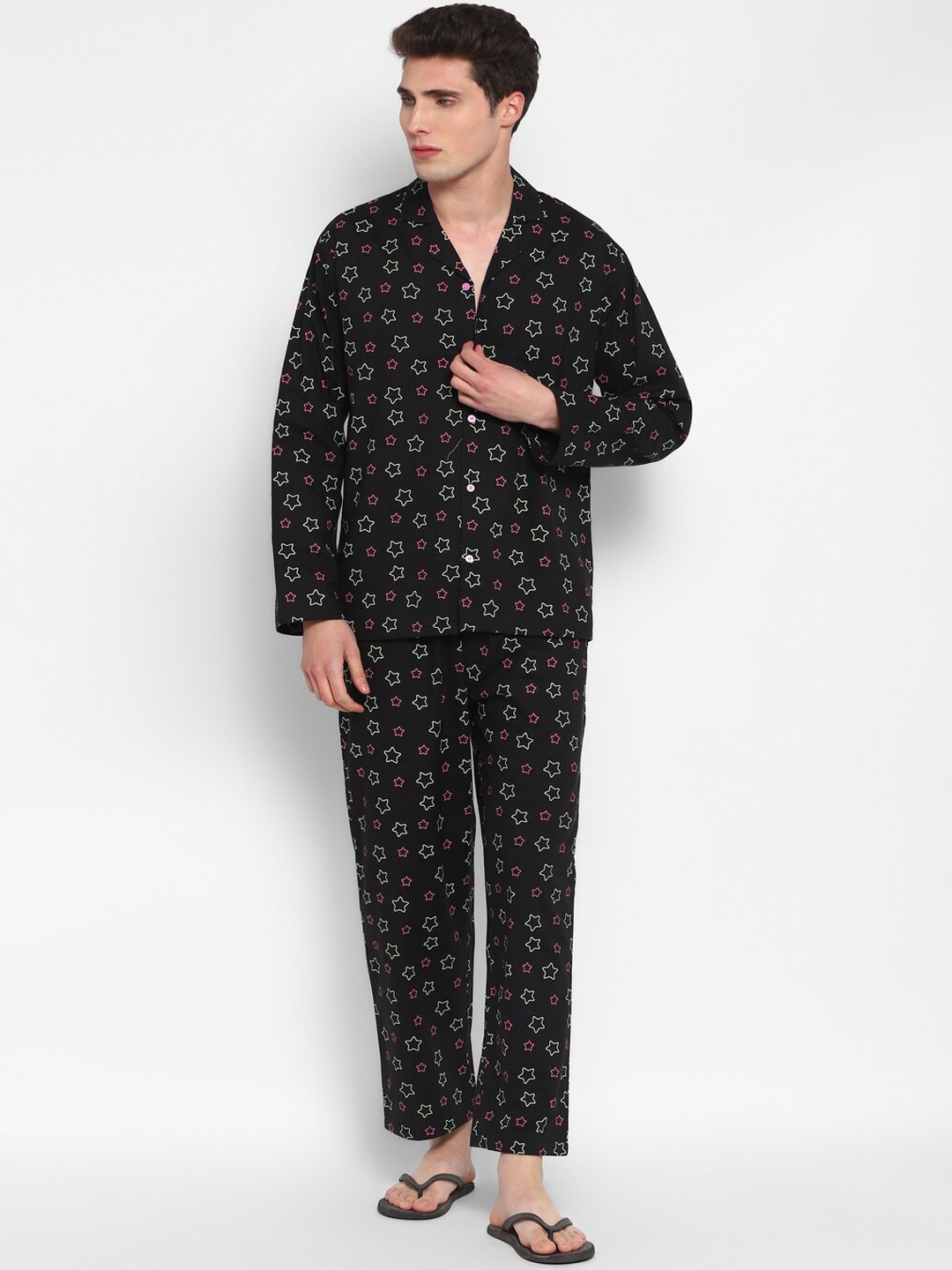 

shopbloom Men Geometric Printed Pure Cotton Shirt With Pyjamas, Black