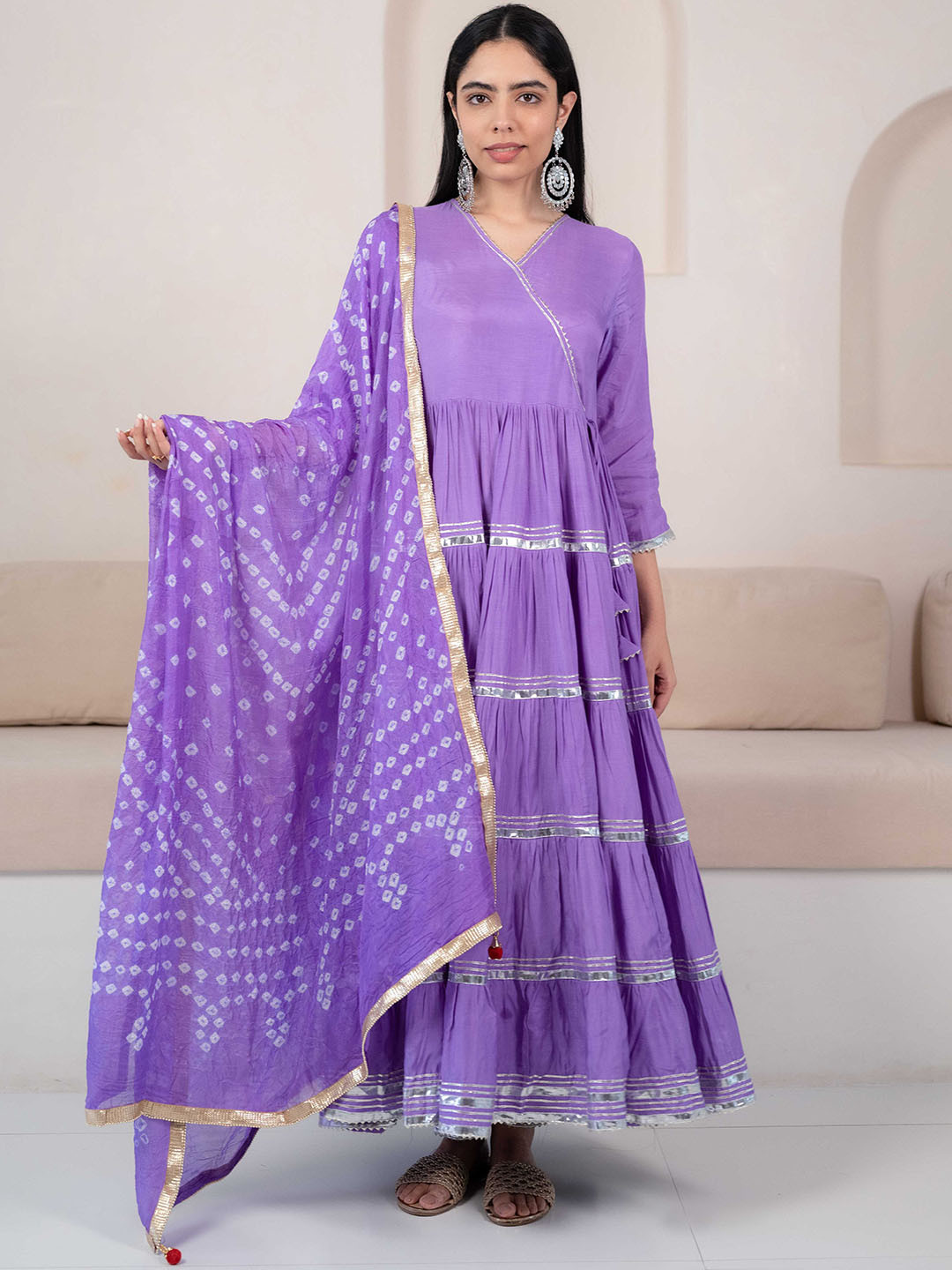 

Myshka Geometric Printed V-Neck Kurta, Lavender