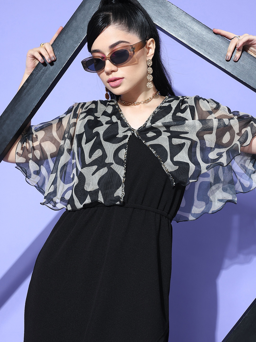 

Antheaa Printed Flared Sleeve A-Line Midi Dress, Black