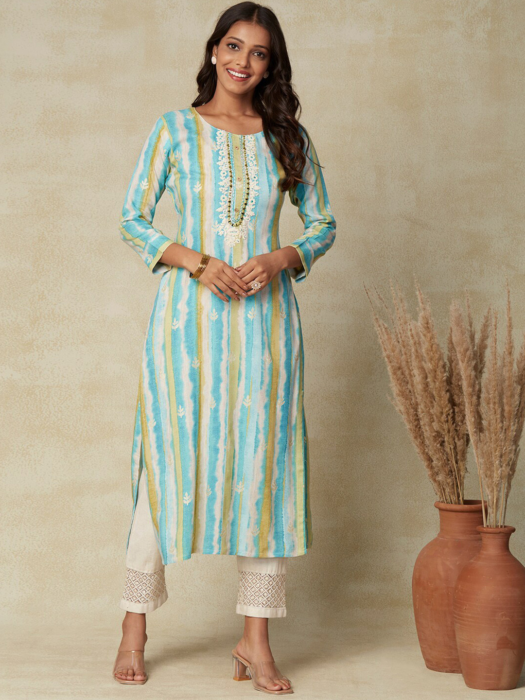 

FASHOR Blue Striped Round Neck Thread Work Straight Kurta