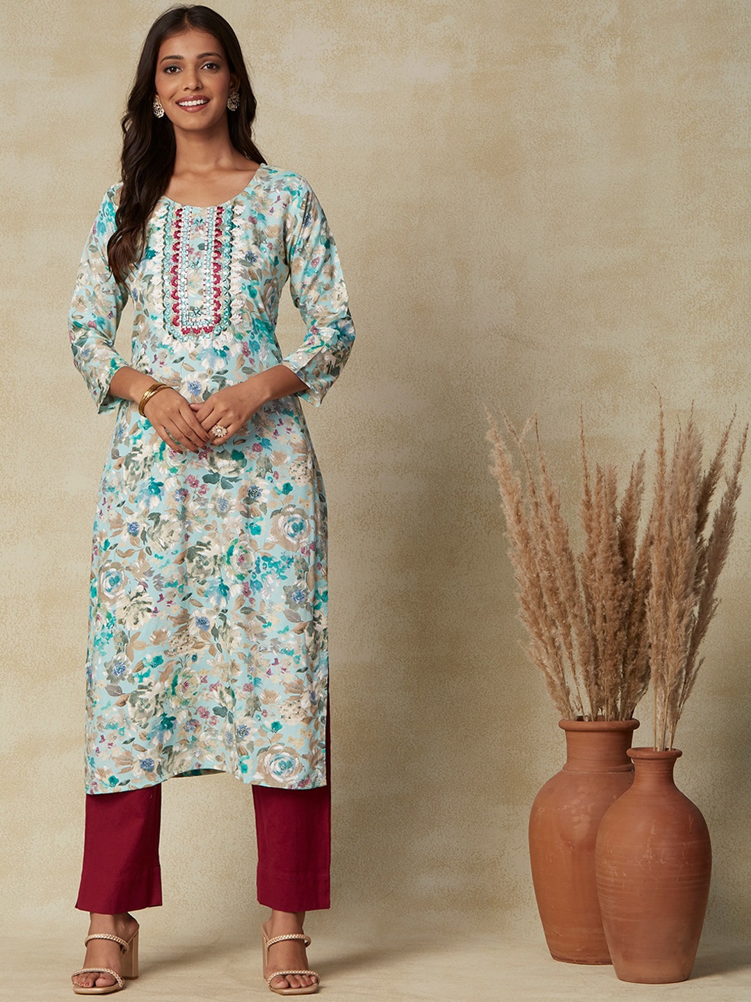 

FASHOR Floral Printed Embroidered Straight Kurta, Sea green
