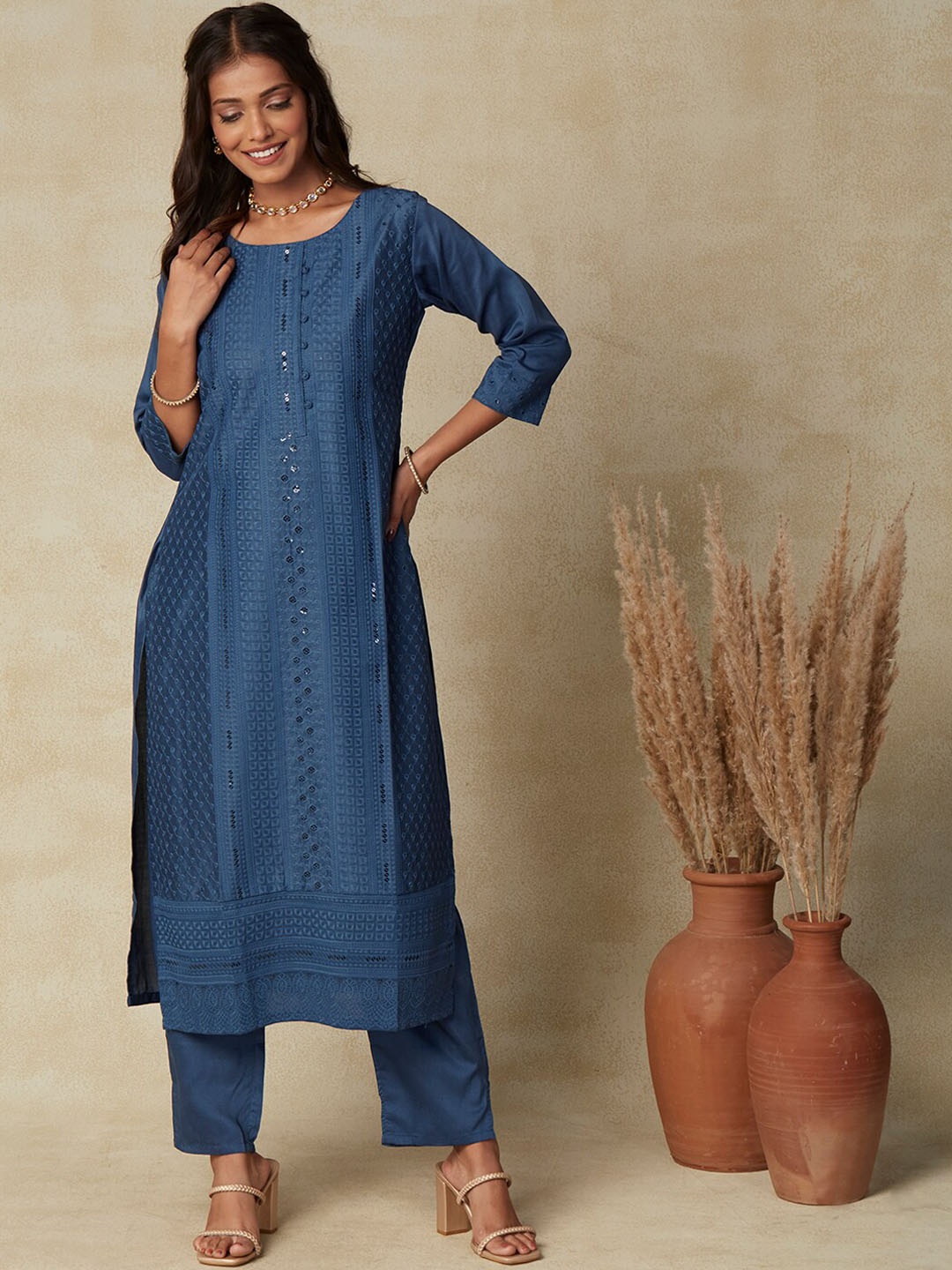 

FASHOR Ethnic Embroidered Sequinned Round Neck Straight Kurta, Teal