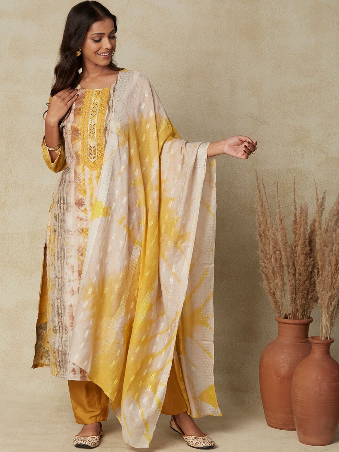 

FASHOR Ethnic Printed Zari Kurta with Trousers & Dupatta, Mustard