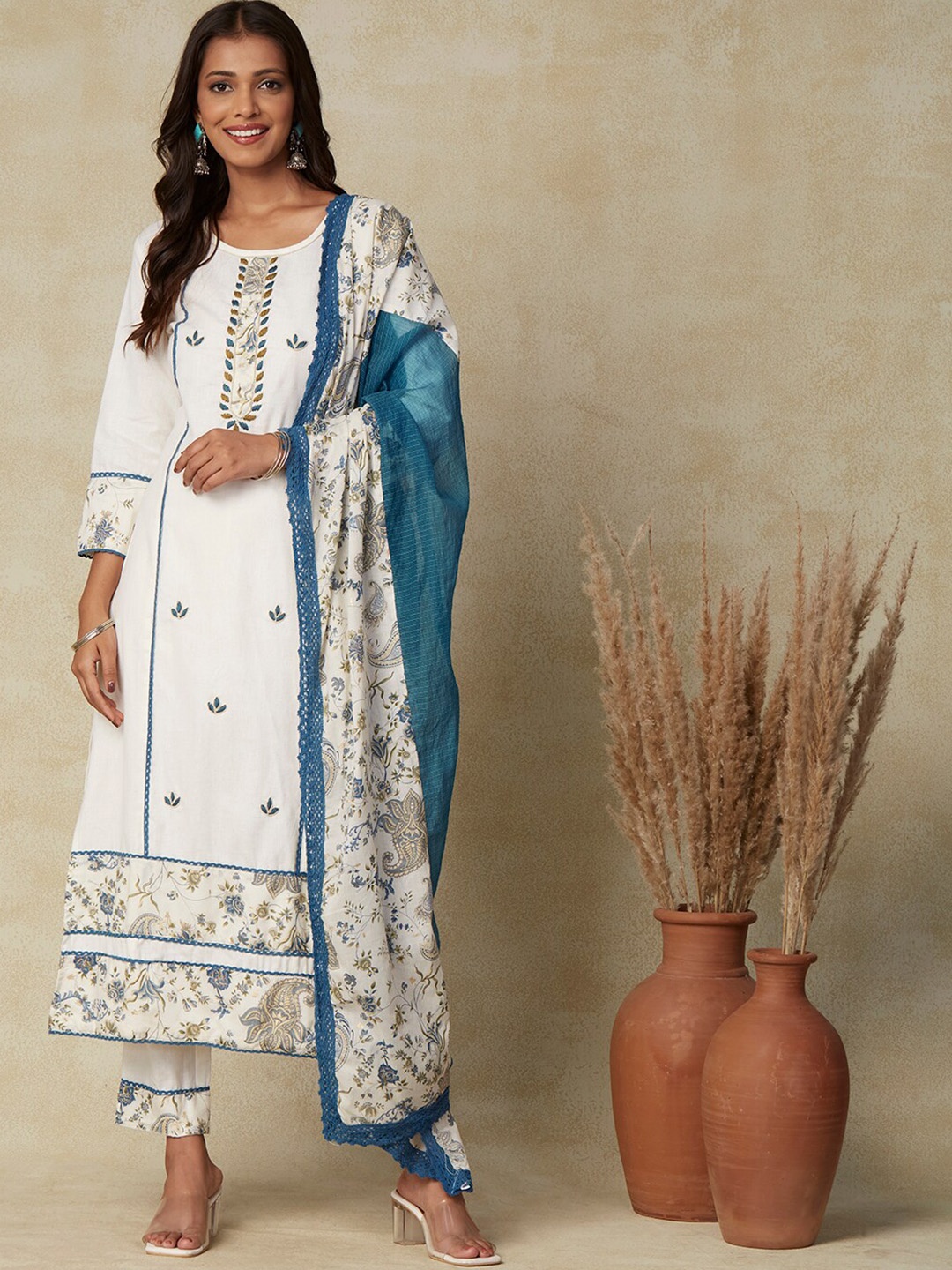 

FASHOR Floral Embroidered Pure Cotton Kurta with Trousers & Dupatta, Off white