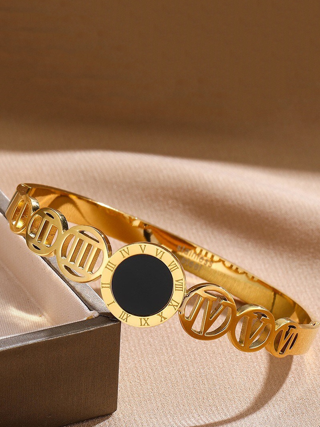 

MYKI Gold-Plated Kada Bracelet